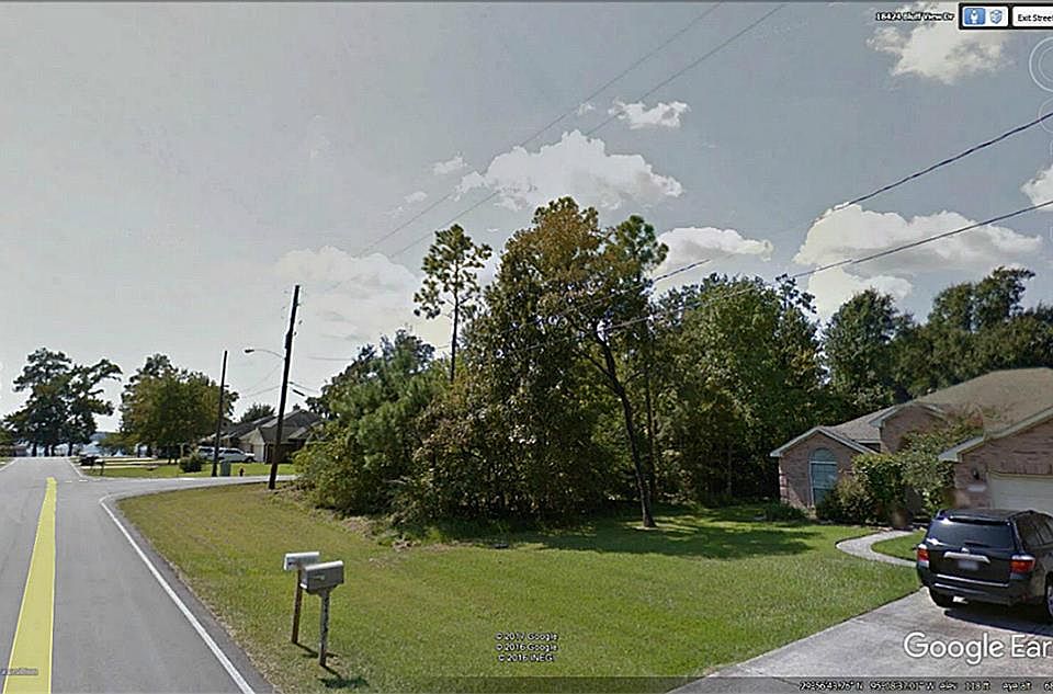 1st image of 18419 Bluffview Dr