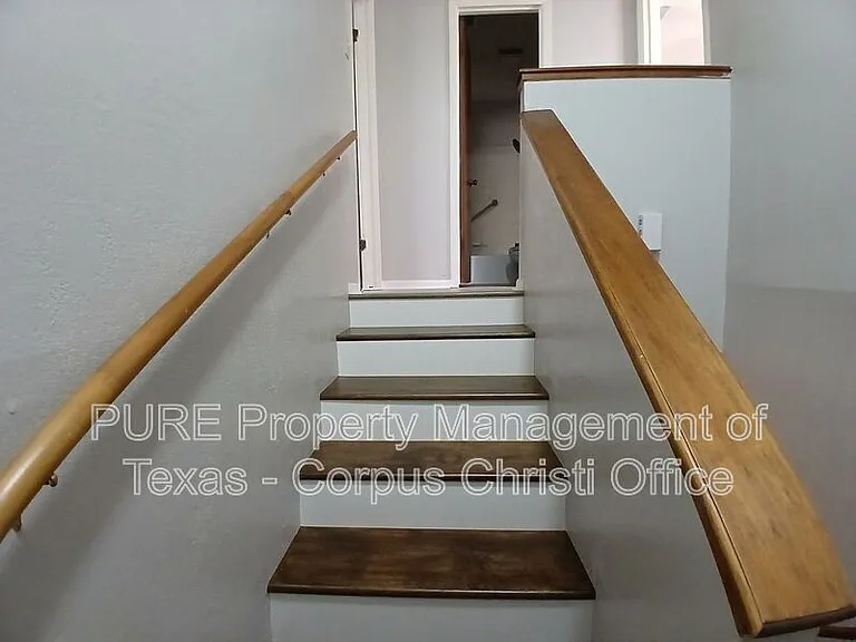 5001 Middlecoff Rd #1A — Photo 13