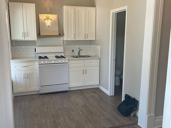 4th image of 713 N Spurgeon St APT 6
