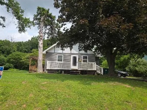 405 Kelly Ln, Louisiana, MO 63353