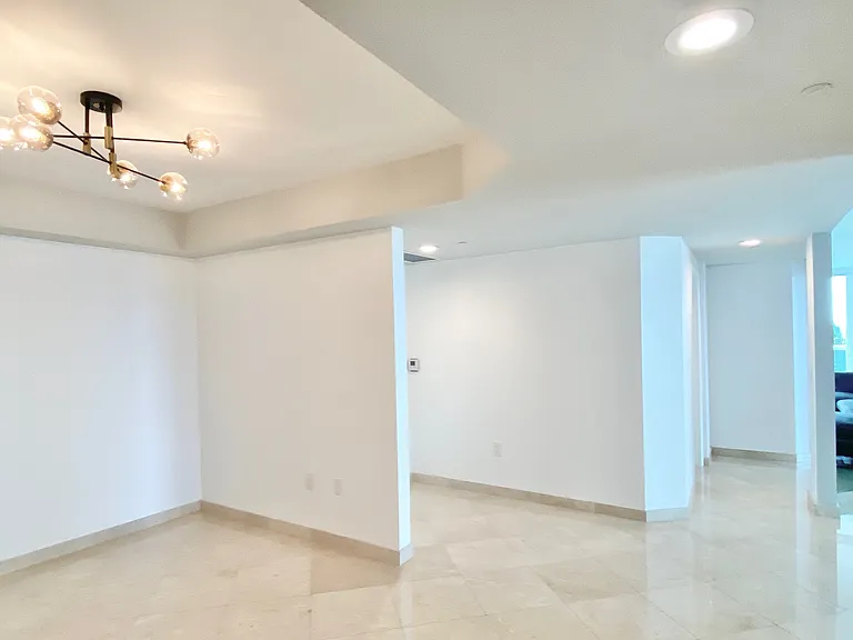 16400 Collins Ave #542 — Photo 18
