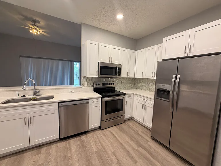 704 Grand Canyon Dr — Photo 6