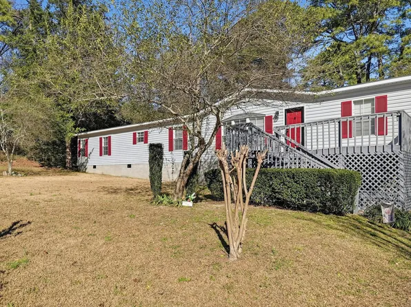 716 Pinecrest Street, Carthage, NC 28327