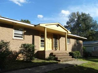 481 Evergreen Dr, Forest Park, GA 30297