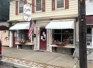 24 W Bridge St, Catskill, NY 12414