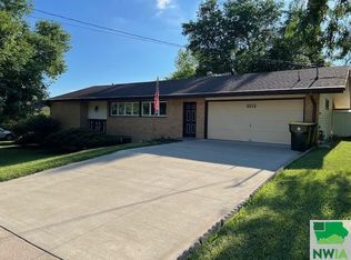 3515 Lindenwood St, Sioux City, IA 51104
