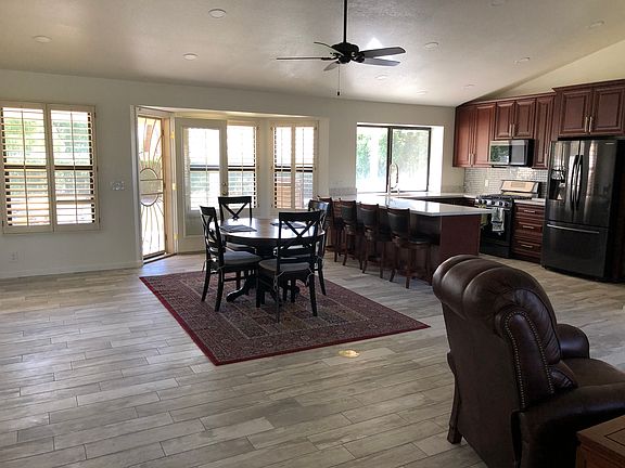 5th image of 8633 W Morrow Dr
