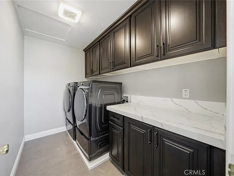 13903 Highlander Rd — Photo 35