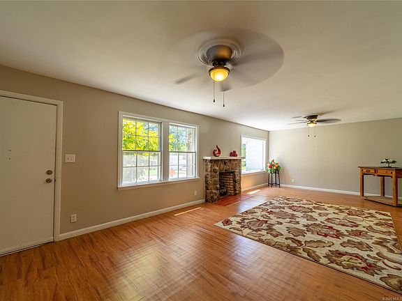 5th image of 1611 E Osage Ave