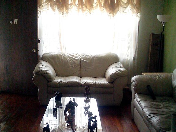 livingroom facing bay window
