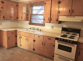 896 Cherry St #1, Fall River, MA 02720