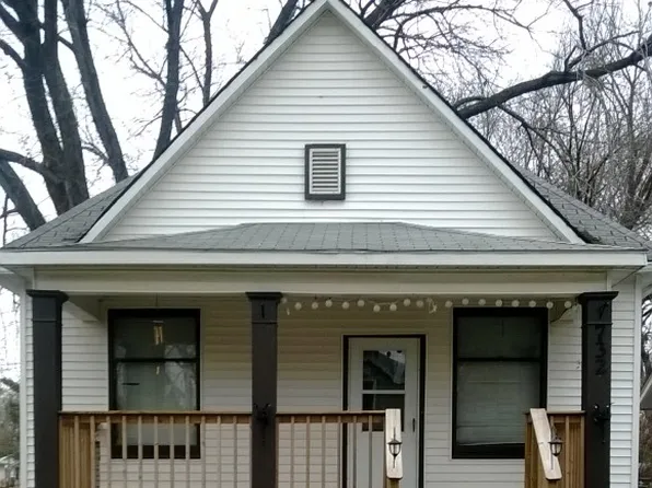 732 W Olive St, Decatur, IL 62526