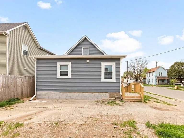 624 Stanley Ave — Photo 13