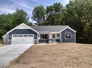 309 Kingfisher Ct, Caledonia, MI