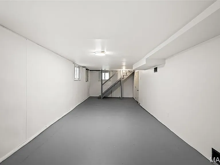 5223 Schollmeyer Ave — Photo 30