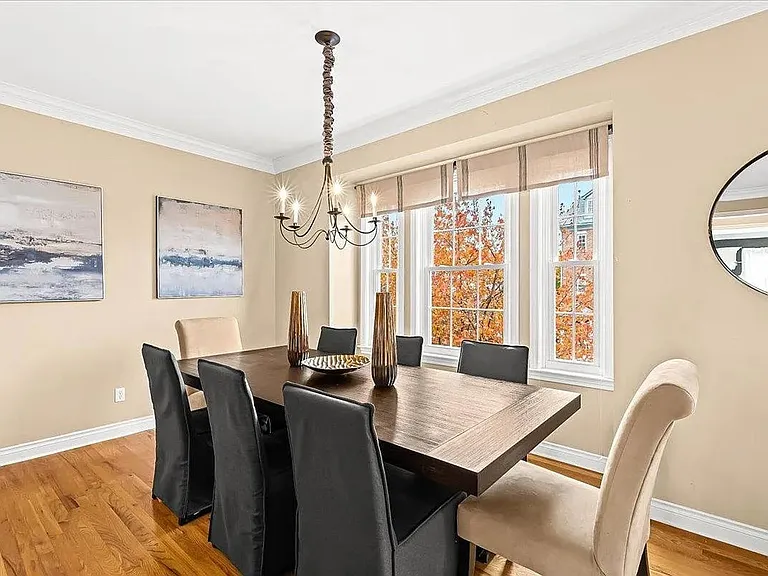 1515 Town Commons Dr — Photo 5