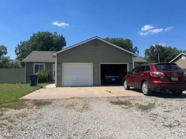 501 N Washington St #507, Belle Plaine, KS 67013