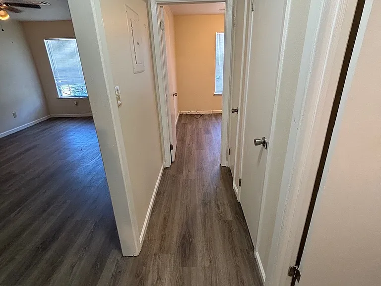 114 S C St — Photo 6