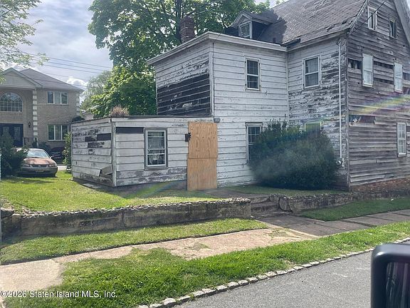 2nd image of 5466 Arthur Kill Rd