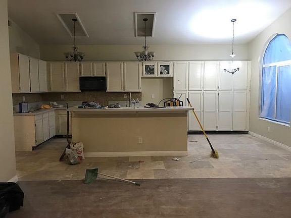 2nd image of 26180 Windemere Way
