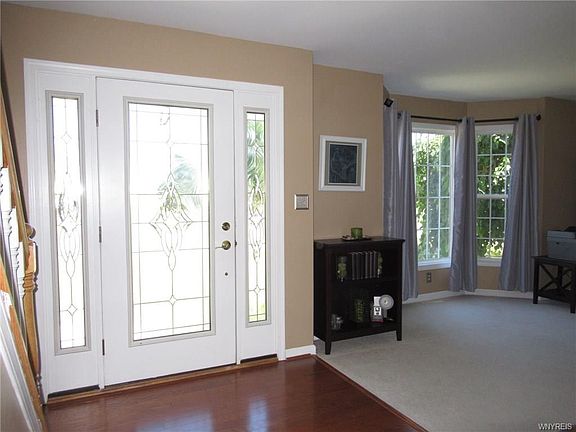 2nd image of 50 Island Park Cir