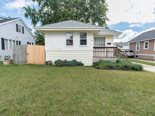 7707 16th AVENUE, Kenosha, WI 53143