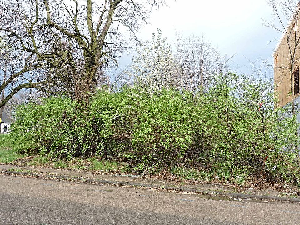 1st image of 1553 Yandes St
