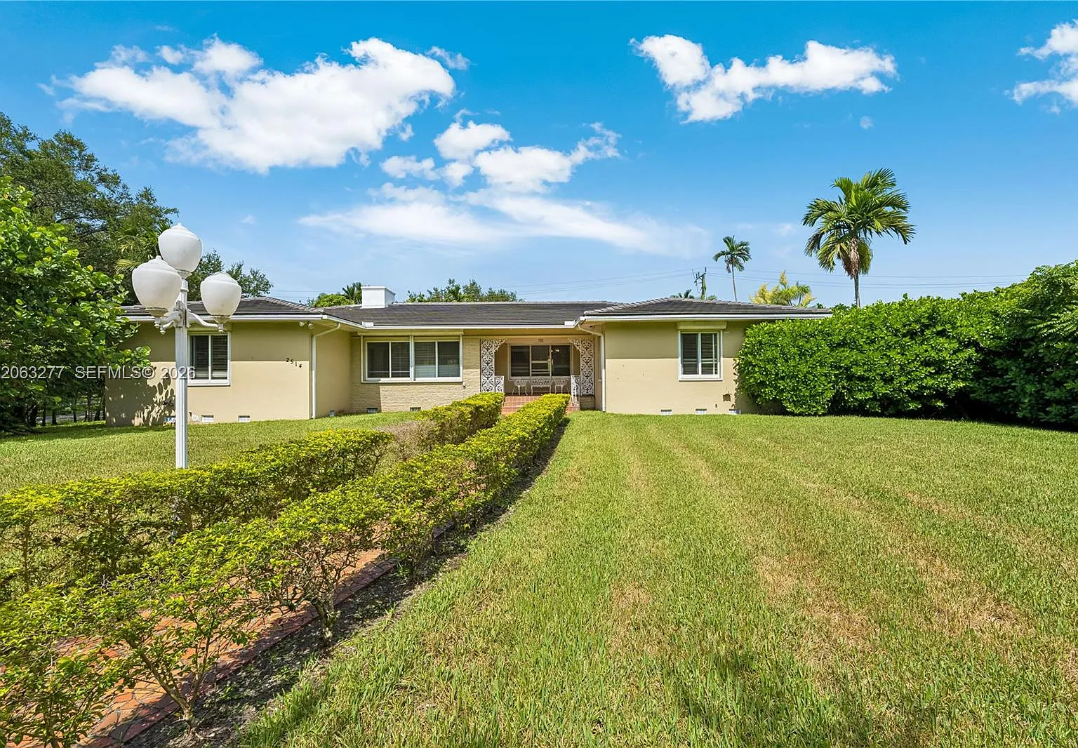 Coral Gables Sec A — Photo 1