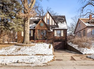 1227 48th St, Des Moines, IA 50311