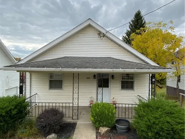 951 Park Ave N, Washington, PA 15301