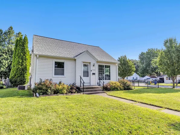 1212 9th St, Green Bay, WI 54304