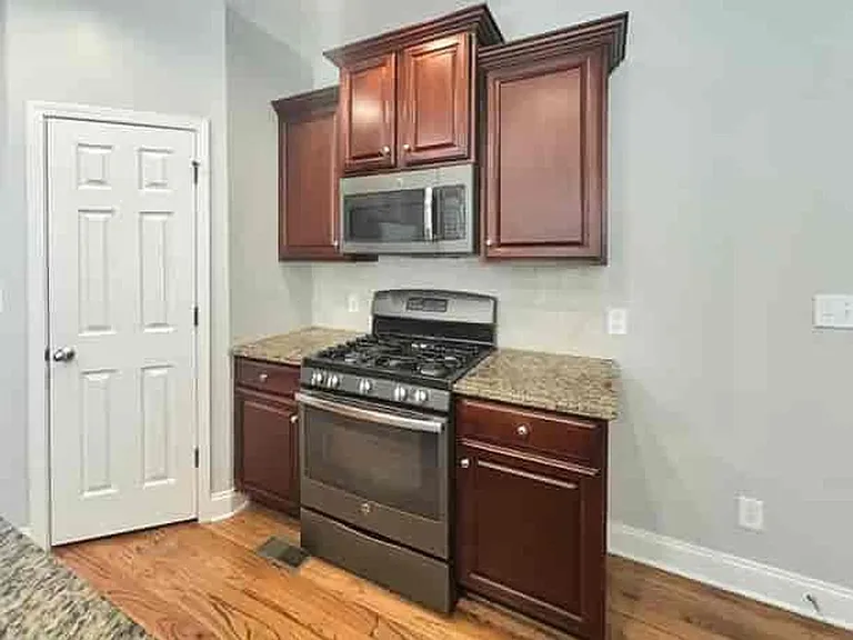4918 Shallow Creek Trl NE — Photo 12