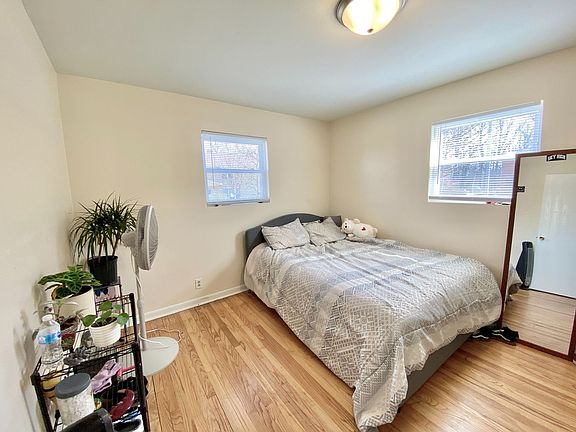 4th image of 3020 W Fardale Ave #5
