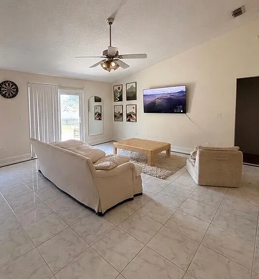 11546 Twin Oaks Trl — Photo 3