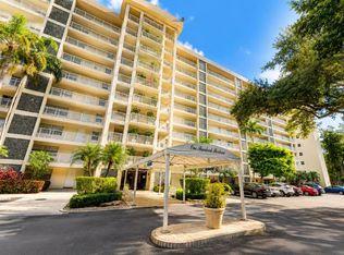 3520 Oaks Way #402, Pompano Beach, FL 33069