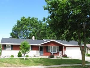 1st image of 602 Mulberry Dr W