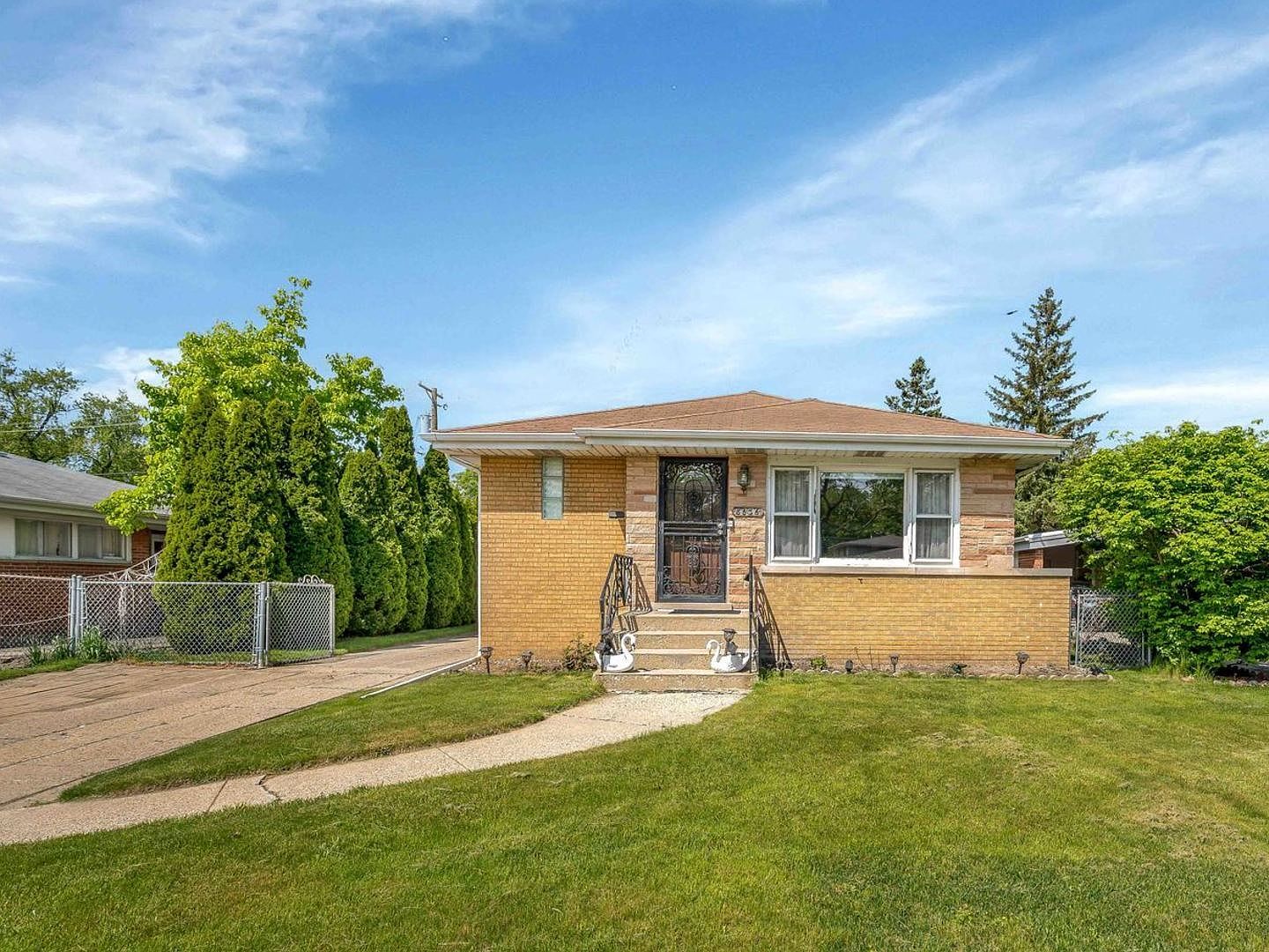 8636 Crawford Ave, Skokie, IL 60076 Zillow