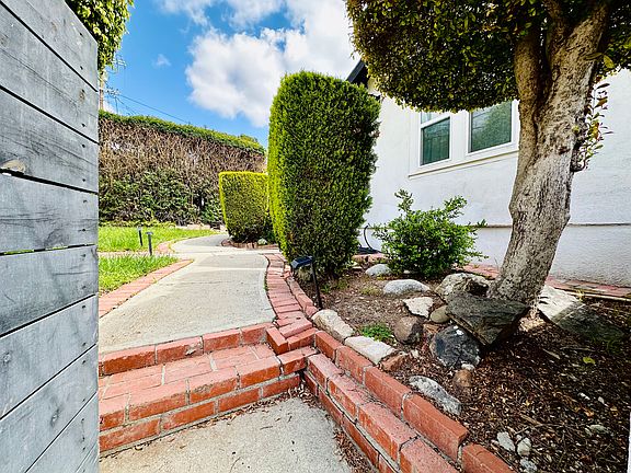 3rd image of 4106 Portola Ave