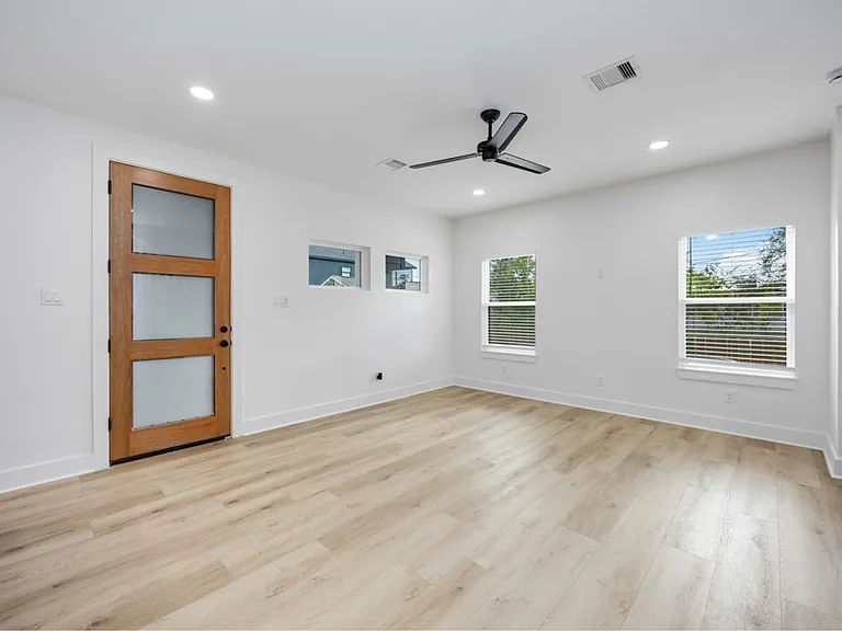 3327 Cornell St #B — Photo 21