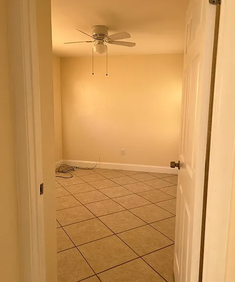 212 Debby Ct #B — Photo 6