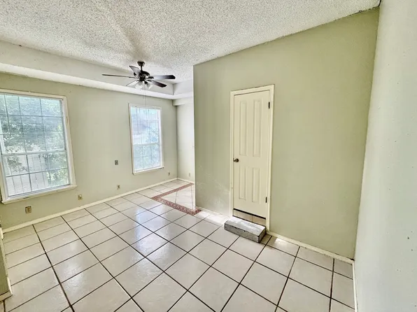 1710 Donaldson Ave, San Antonio, TX