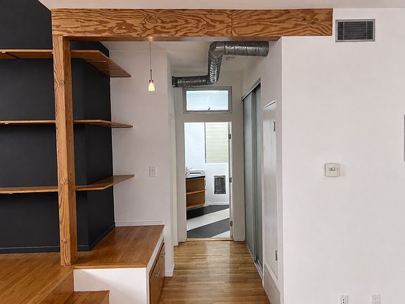 5th image of 11732 Dorothy St APT 6