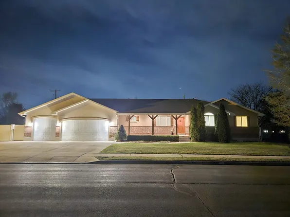 6015 W 9800 N, Highland, UT 84003