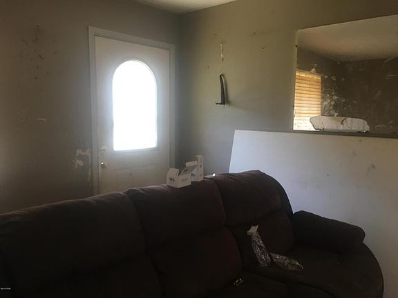 5th image of 1904 4th Ave