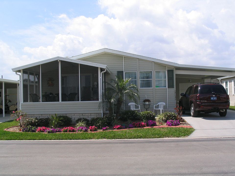 1st image of 17131 Golf Vista Ct