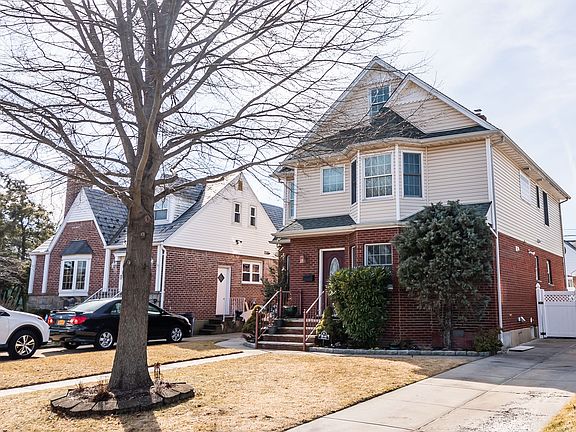 3rd image of 5844 Bell Blvd