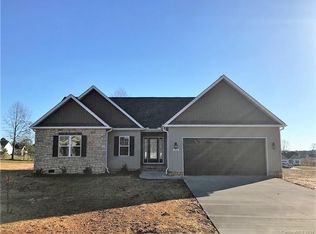 128 Castle Pines Ln, Statesville, NC 28625