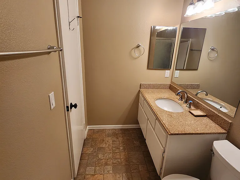630 W Palm Ave #6 — Photo 21