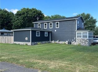 1558 Latta Rd, Rochester, NY 14612