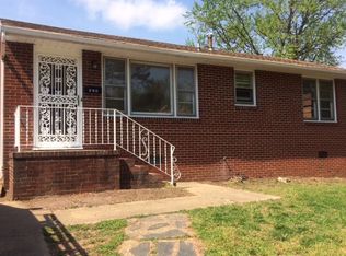 928 Clarke St, Petersburg, VA 23803